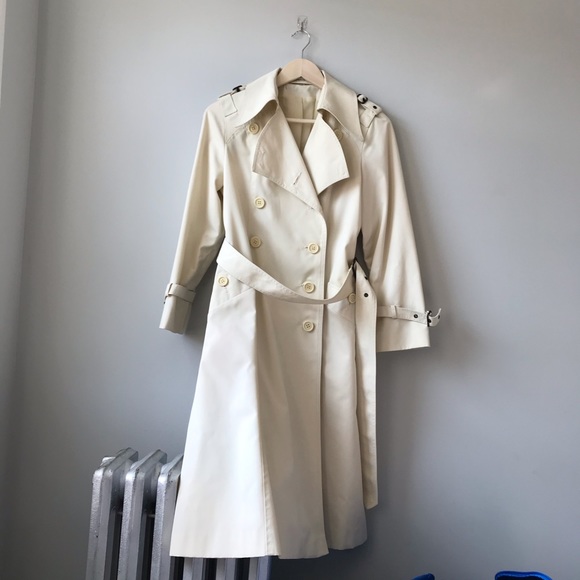 •sold• Classic Vintage Trench Coat in Cream - Picture 2 of 6